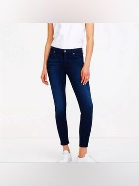 7 For All Mankind Gwenevere Skinny Jeans Size 23